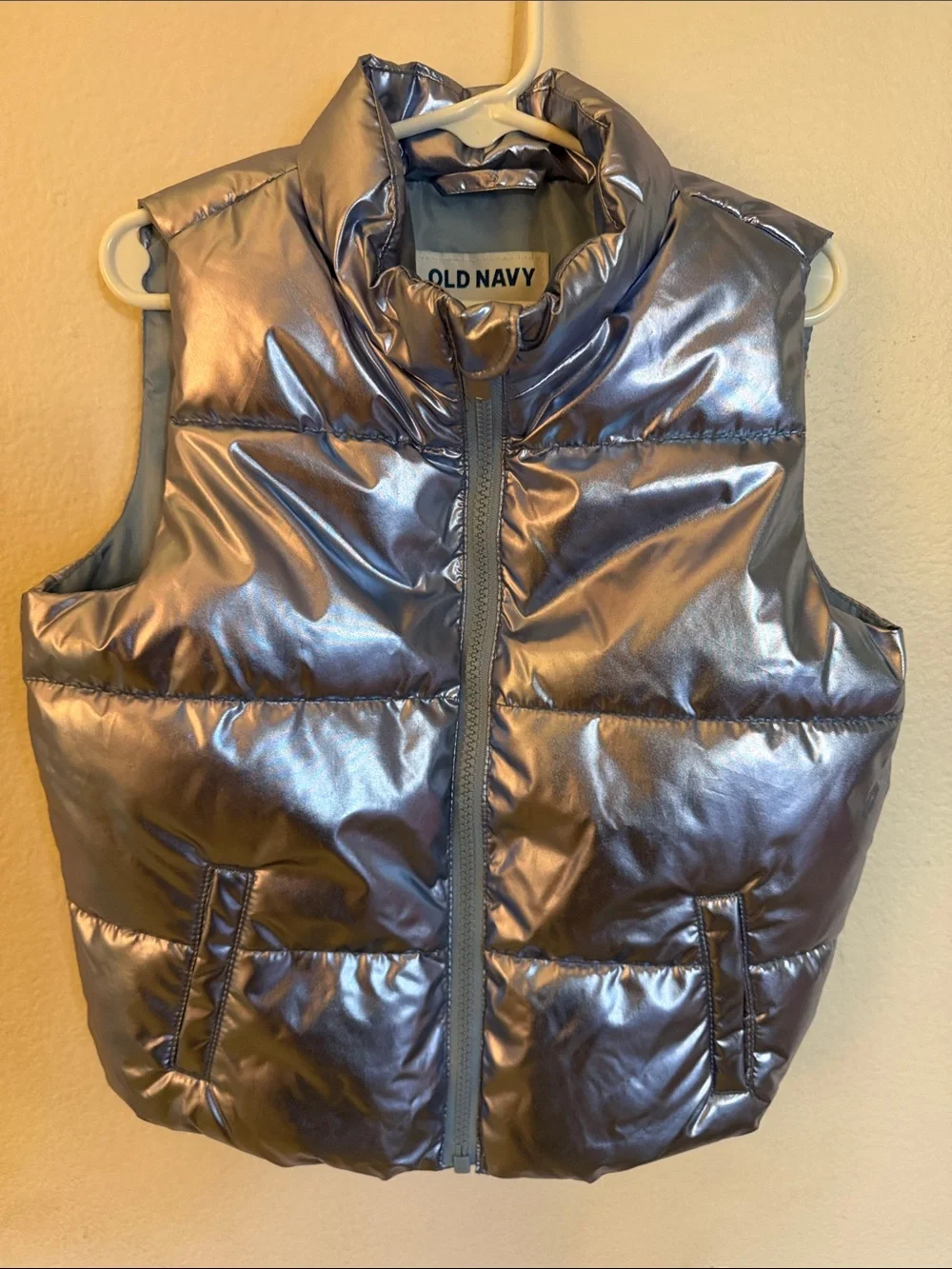 Old Navy Girls' Shimmery Metallic Gray Puffer Vest - Gray/Blue